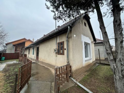 Eladó Ház 2220 Vecsés 