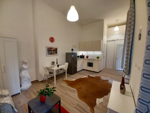 Kiadó Lakás 1073 Budapest 7. kerület 