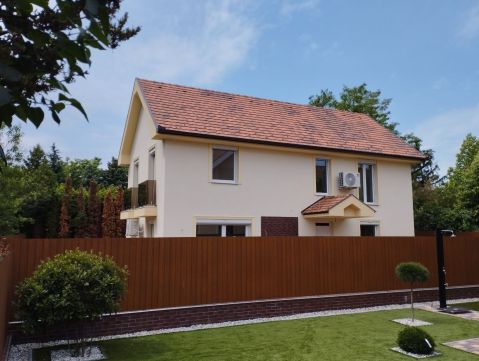 Eladó Ház 8171 Balatonvilágos Csók István sétányról nyíló utcában