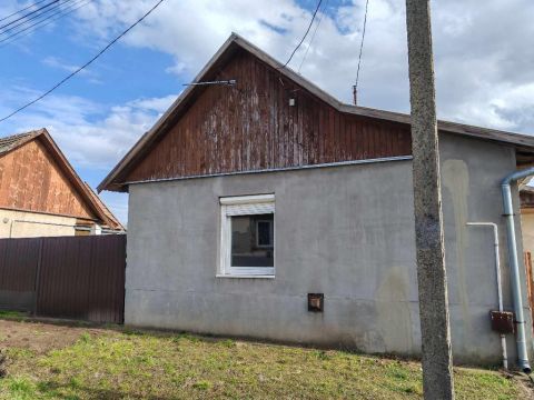 Eladó Ház 5126 Jászfényszaru , 5126 Jászfényszaru, Csendes