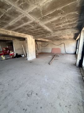 Eladó Üzlethelyiség 9024 Győr , Szauter Ferenc utca