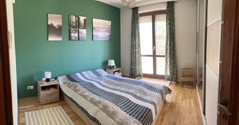 Kiadó Lakás 1164 Budapest 16. kerület Cinkotai szépen bútorozott, gépesített nagy lakás .