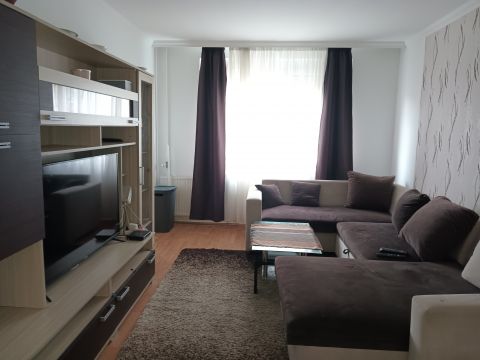 Kiadó Lakás 4032 Debrecen , Debrecen, Egyetem közelében, a Károlyi Mihály utcán