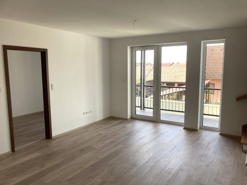 Eladó Lakás 2500 Esztergom 