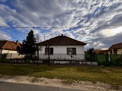 Eladó Ház 2253 Tápióság 