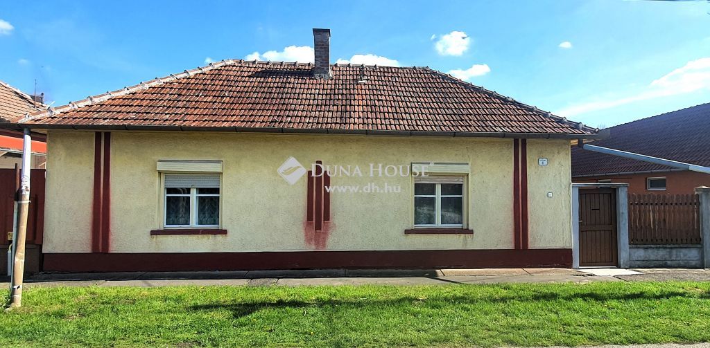 5671 Békéscsaba — 1/20