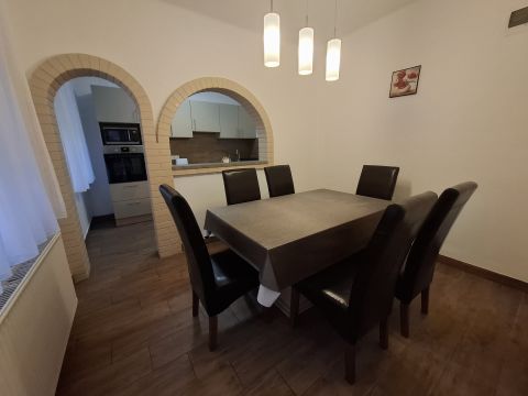 Eladó Ház 8600 Siófok , Balatoni befektetés csak pár lépésre a vízparttól!