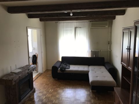 Eladó Lakás 8000 Székesfehérvár 