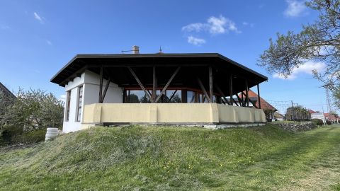 Eladó Vendéglátás 8314 Vonyarcvashegy Központ