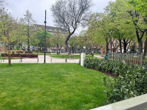 Eladó Lakás 1072 Budapest 7. kerület , 1072 Budapest 7, Klauzál tér