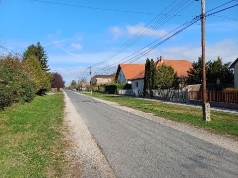 Eladó Telek 8654 Ságvár 8654 Ságvár, Iskola környény