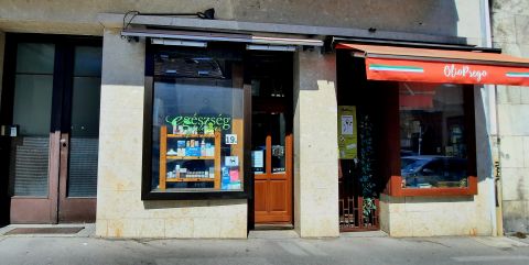 Kiadó Üzlethelyiség 1024 Budapest 2. kerület , Utcafrontos üzlethelyiség a Fény utcai piac közelében