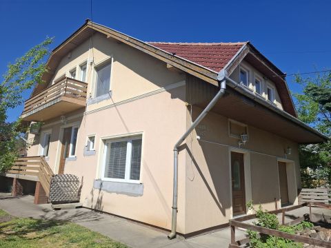 Eladó Ház 2711 Tápiószentmárton 