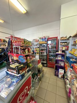 Eladó Üzlethelyiség 9200 Mosonmagyaróvár , Mosonmagyaróvár, Ostermayer Károly utca
