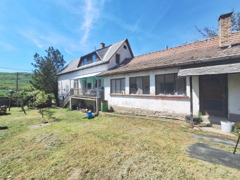 Eladó Ház 2629 Márianosztra 
