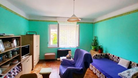 Eladó Lakás 6000 Kecskemét 