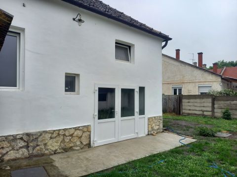 Eladó Ház 8500 Pápa 