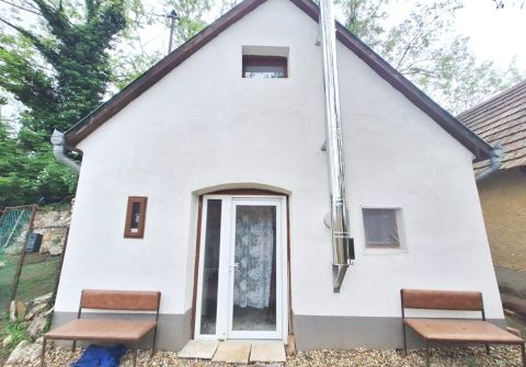 Eladó Ház 2517 Kesztölc 