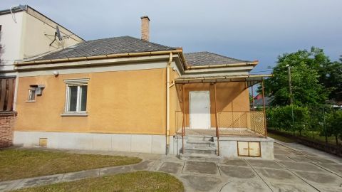 Eladó Ház 1046 Budapest 4. kerület , Újpest északi kertváros, jó lehetőség, felújítandó ház
