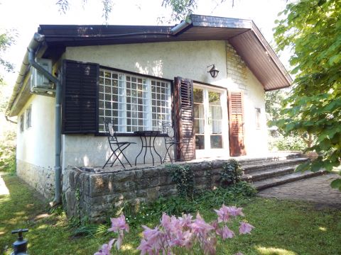 Eladó Ház 8600 Siófok Sóstón vízközeli csodás nyaraló