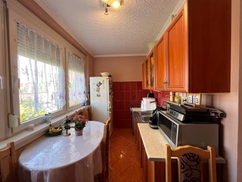 Eladó Lakás 6000 Kecskemét , Eladó Kecskeméten a Március 15. utcában egy  63 nm lakás!