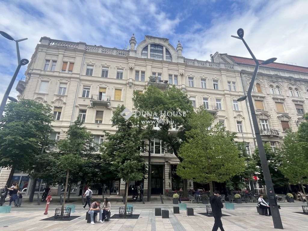 Eladó Lakás Budapest V. kerület, 