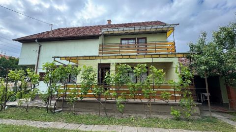 Eladó Ház 5700 Gyula , 5700 Gyula, Nagyrománváros