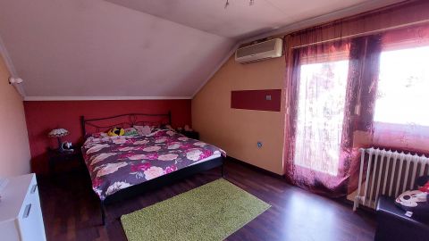 Eladó Ház 1204 Budapest 20. kerület Gubacsipuszta legjobb részén 3 generációs családi ház