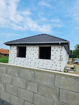 Eladó Ház 2735 Dánszentmiklós 