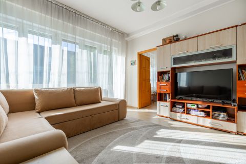 Eladó Ház 1151 Budapest 15. kerület , Rákospalota csendes részén 3 szintes, több lakrészes ház