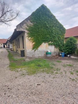 Eladó Lakás 9200 Mosonmagyaróvár , Soproni utca közelében
