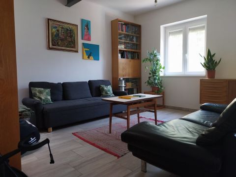 Eladó Ház 1115 Budapest 11. kerület , Etele Páza közelében, kertvárosi környezetben.