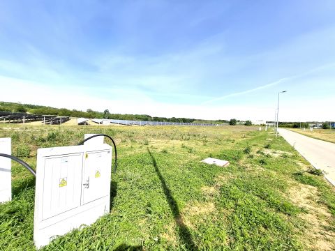 Eladó Telek 2100 Gödöllő Összközműves ipari telkek