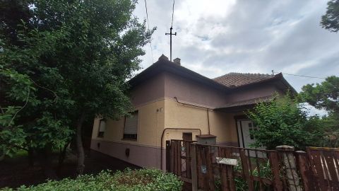 Eladó Ház 2457 Adony , Buszmegálló közelében