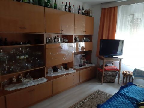Eladó Ház 5121 Jászjákóhalma Régi vásártér közelében!