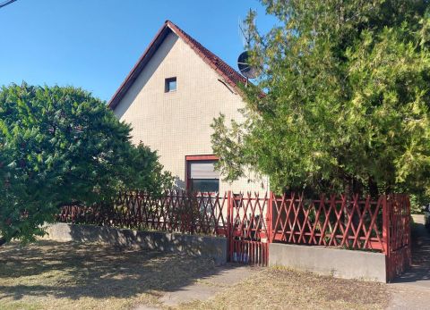 Eladó Ház 6200 Kiskőrös 