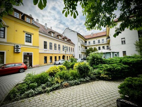 Kiadó Lakás 9021 Győr 