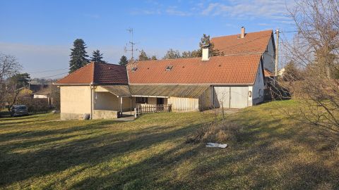 Eladó Ház 2000 Szentendre , Pismány
