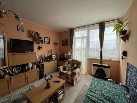 Eladó Lakás 9027 Győr ,  Balassi bálint utca  környéke