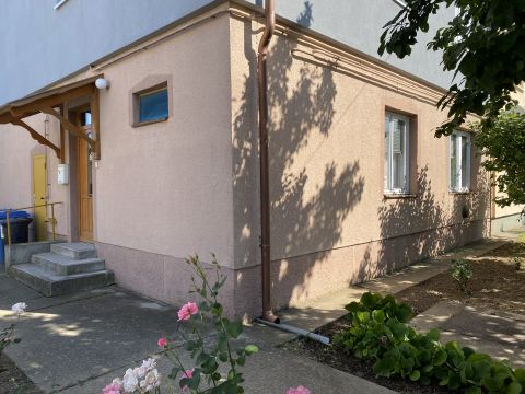 Eladó Lakás 7773 Villány , Villányban,földszinti, 2,5 szobás lakás eladó garázzsal!