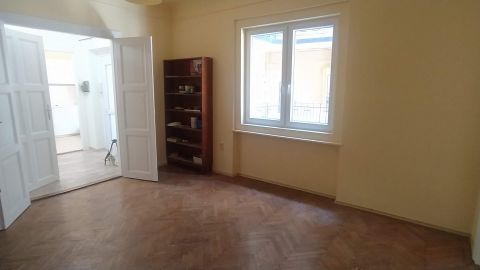 Kiadó Lakás 1084 Budapest 8. kerület Rákóczi tér mellett