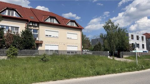 Eladó Lakás 2800 Tatabánya 