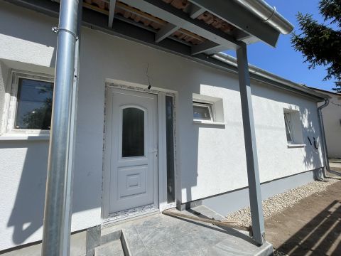 Eladó Lakás 2230 Gyömrő 