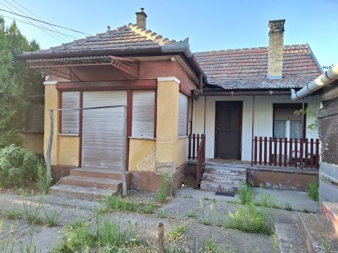 Eladó Ház 2769 Tápiószőlős 