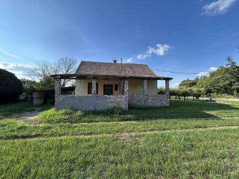Eladó Ház 6346 Sükösd Ósükösd, Karasovica-csatorna partján