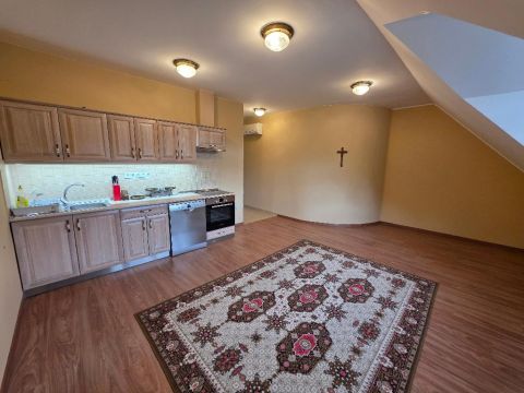 Eladó Lakás 4200 Hajdúszoboszló , 4200 Hajdúszoboszló, Kálvin tér