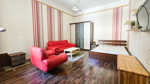 Eladó Lakás 1093 Budapest 9. kerület CORVINUS Egyetemtől 2 perc sétára a Lónyay utcában!