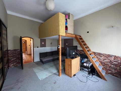 Eladó Ház 1047 Budapest 4. kerület , 1047 Budapest 4, Újpest