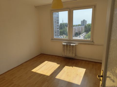 Eladó Lakás 1156 Budapest 15. kerület 6. emeleti, jó elosztású, világos lakás