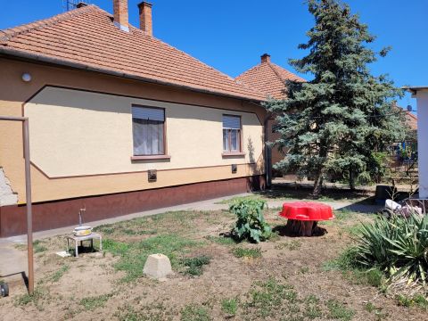 Eladó Ház 6044 Kecskemét Hetényegyháza 